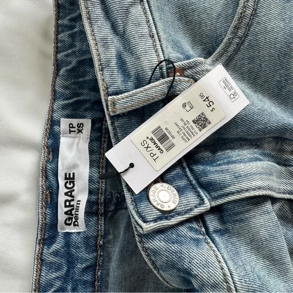 Garage denim mini skirt / skort - Picture 3 of 3